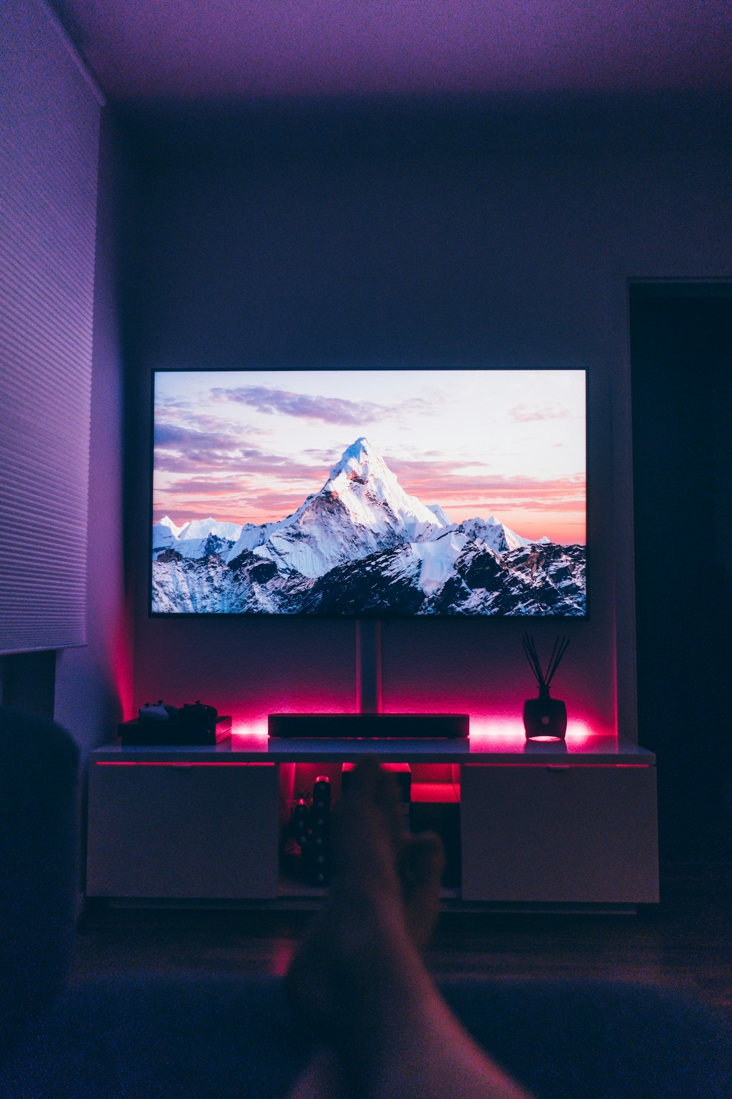 Top Ten Shows To Binge Watch Now